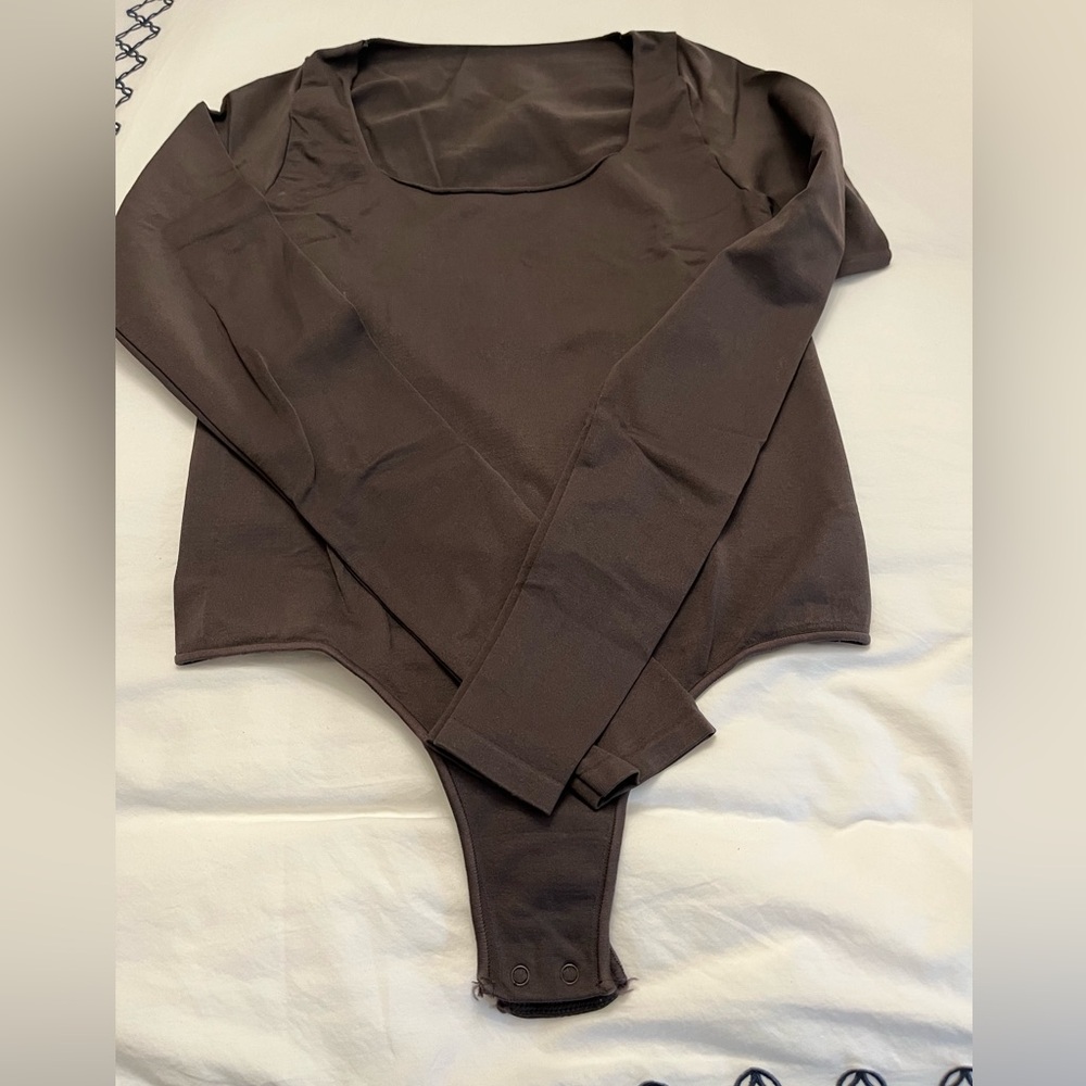 SKIMS Long Sleeve Bodysuit - Brown